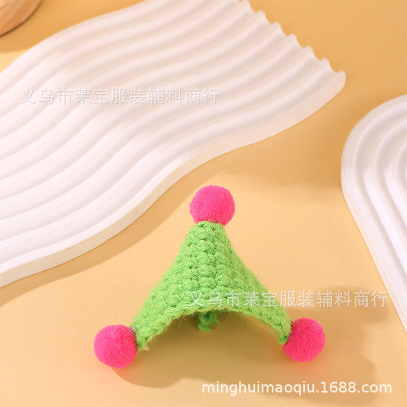 Wholesale 10pcs/pack Mini Knitted Pet Doll Triangle Hat Pet Accessories DIY Wool Doll Accessories